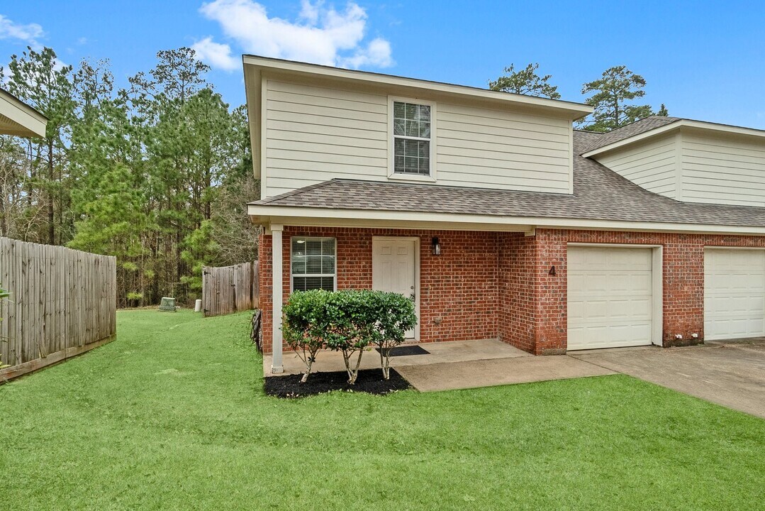 1799 League Line Rd in Conroe, TX - Building Photo