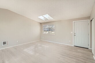 209 E 36th St in Tacoma, WA - Building Photo - Building Photo