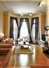 275 Beacon St in Boston, MA - Foto de edificio - Building Photo