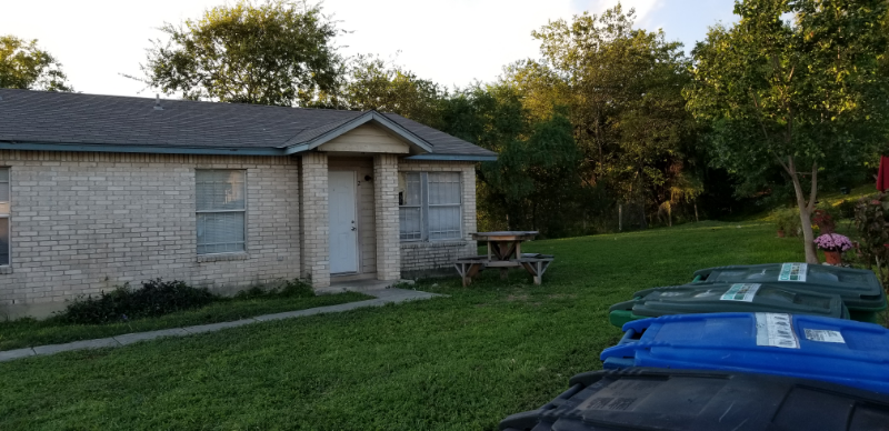 4223 Woodmanor Dr in San Antonio, TX - Building Photo