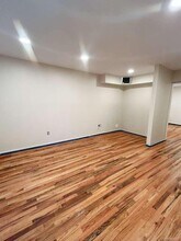 20 Courtney Pl in Yonkers, NY - Foto de edificio - Building Photo