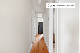 Room in Shared 4 bed/1 bath home, Unit B in Boston, MA - Building Photo - Building Photo