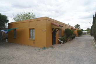 2229-2235 N Columbus Blvd in Tucson, AZ - Building Photo - Building Photo