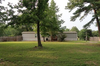 16338 Crockett Bend Dr in Conroe, TX - Building Photo - Building Photo