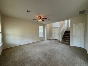 4900 Bayer Hollow Dr in Killeen, TX - Building Photo - Building Photo
