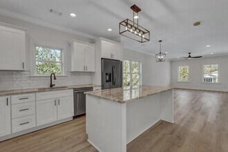 1407 E 32nd St in Savannah, GA - Building Photo - Building Photo