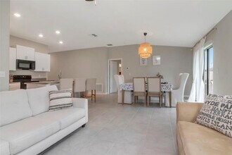 11527 Sage Canyon Dr. in Riverview, FL - Building Photo - Building Photo