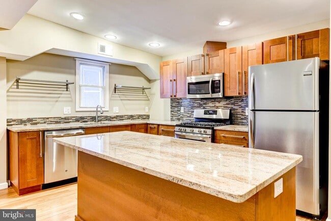 737 Morton St NW in Washington, DC - Building Photo - Building Photo