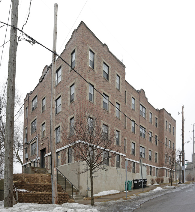 Cathedral Apartments in St. Paul, MN - Building Photo - Building Photo