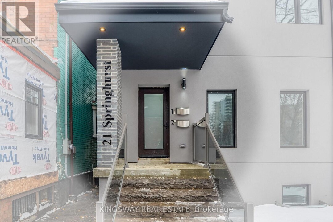 21-21 Springhurst Ave in Toronto, ON - Building Photo