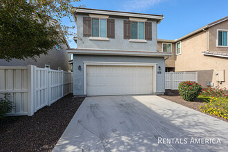 2264 S Wallrade Ln in Gilbert, AZ - Foto de edificio - Building Photo