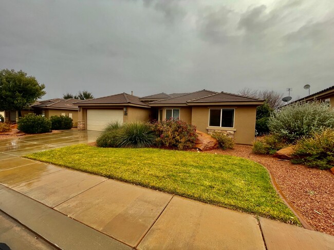 365 W 270 S in Ivins, UT - Building Photo - Building Photo