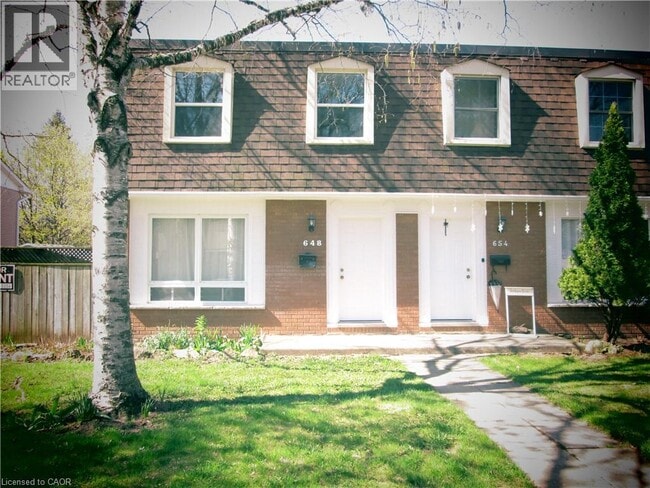 648 Francis Rd in Burlington, ON - Building Photo - Building Photo