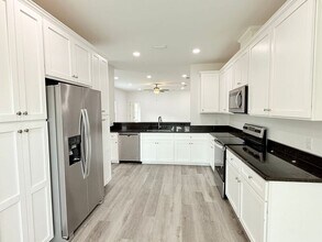 3278 Bernath Dr in Milton, FL - Foto de edificio - Building Photo