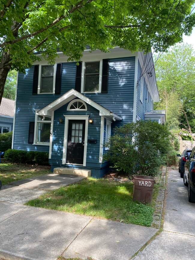 340 Josephine St NE, Unit B