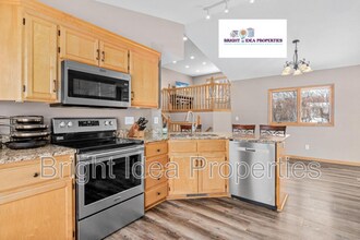 14382 Tungsten Way NW in Ramsey, MN - Building Photo - Building Photo
