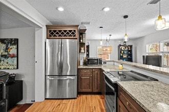 2519 Emma Cir in Tampa, FL - Building Photo - Building Photo