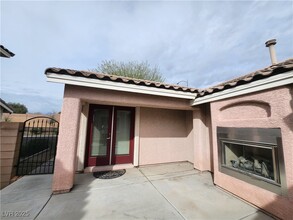 5724 Hornbrook St in North Las Vegas, NV - Building Photo - Building Photo