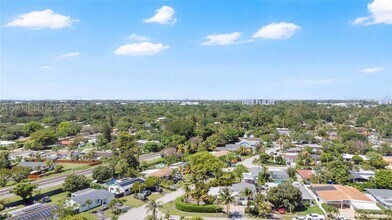 1089 NE 110th St in Miami, FL - Building Photo - Building Photo