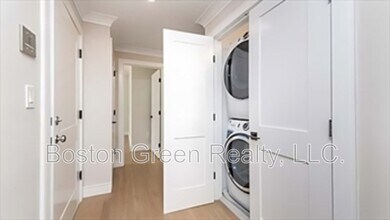 2A Rossmore Rd in Boston, MA - Building Photo - Building Photo