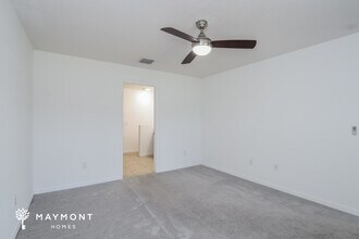 5756 Lacar Way in Lakeland, FL - Building Photo - Building Photo