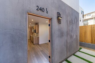 240 N Dillon St-Unit -Unit #240 1/4 in Los Angeles, CA - Building Photo - Building Photo