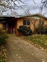 1903 Oakwood Dr in Fort Collins, CO - Building Photo