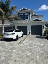 2653 Seychelles Cir in Naples, FL - Building Photo