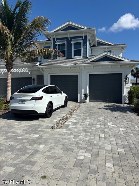 2653 Seychelles Cir in Naples, FL - Building Photo