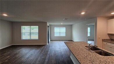 511 Autumns Wood Cir in Brunswick, GA - Building Photo - Building Photo