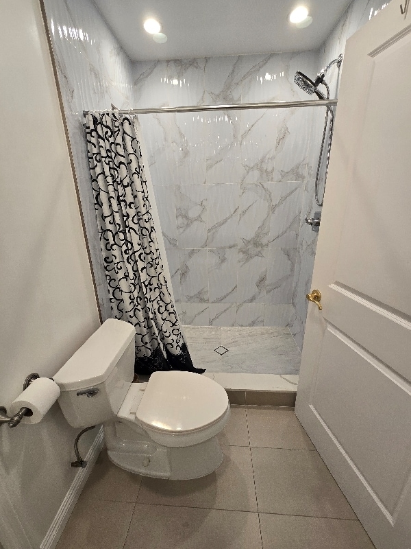 5706 Willis Ave in Los Angeles, CA - Building Photo - Building Photo