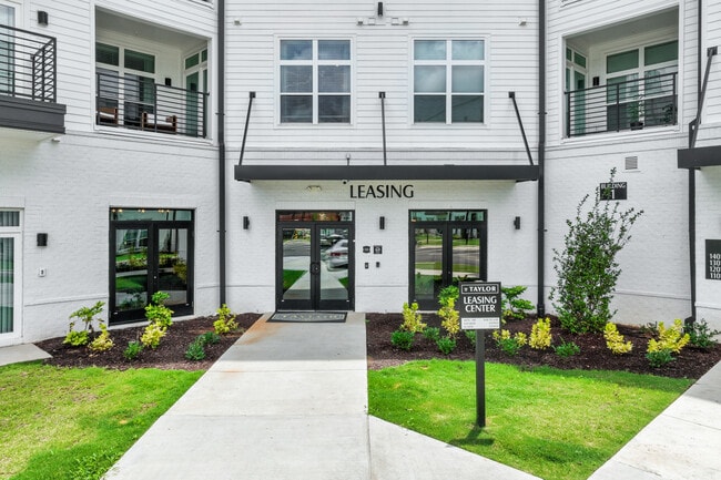 The Taylor in Opelika, AL - Building Photo - Building Photo
