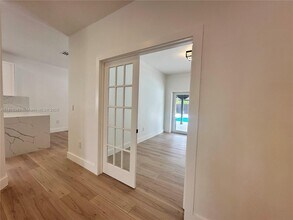 13348 SW 122nd Ave in Miami, FL - Building Photo - Building Photo