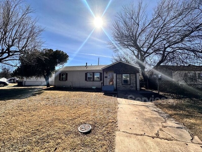 312 Bolton Pl in Midwest City, OK - Building Photo - Building Photo