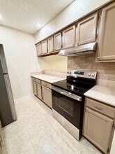 Wow! 2 bedroom, 2.5 bath, two story townho in Altamonte Springs, FL - Building Photo - Building Photo