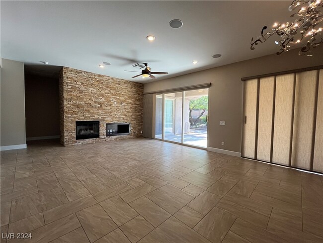 54 Fountainhead Cir in Henderson, NV - Building Photo - Building Photo