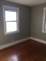 1229 17th Ave in Moline, IL - Building Photo