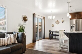 5882 S Charger Lp in Saint George, UT - Building Photo - Building Photo