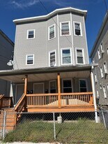 898 Hancock Ave in Bridgeport, CT - Building Photo
