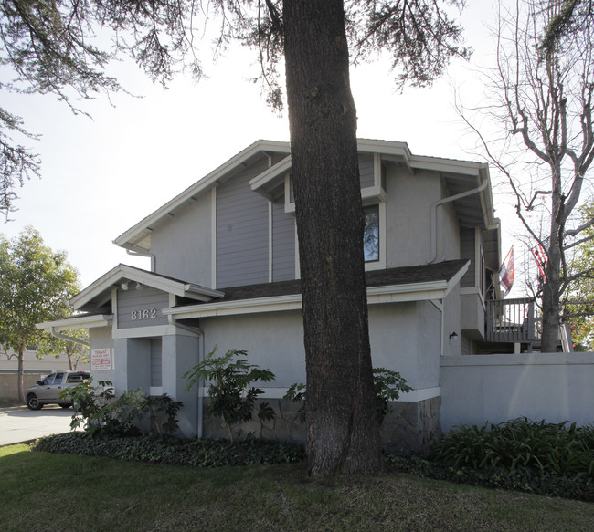 8162 Artesia Blvd in Buena Park, CA - Building Photo - Building Photo