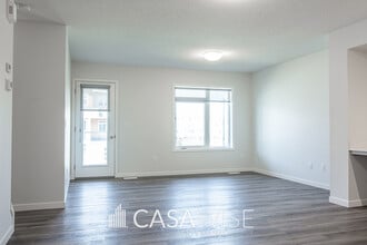 17211-1729A 9A Ave SW in Edmonton, AB - Building Photo - Building Photo