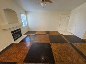 5415 W Harmon Ave in Las Vegas, NV - Building Photo - Building Photo