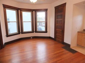 2016 Wayland Ave in Cincinnati, OH - Building Photo - Building Photo