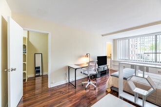 1121 ARLINGTON, Unit 422 in Arlington, VA - Building Photo - Building Photo