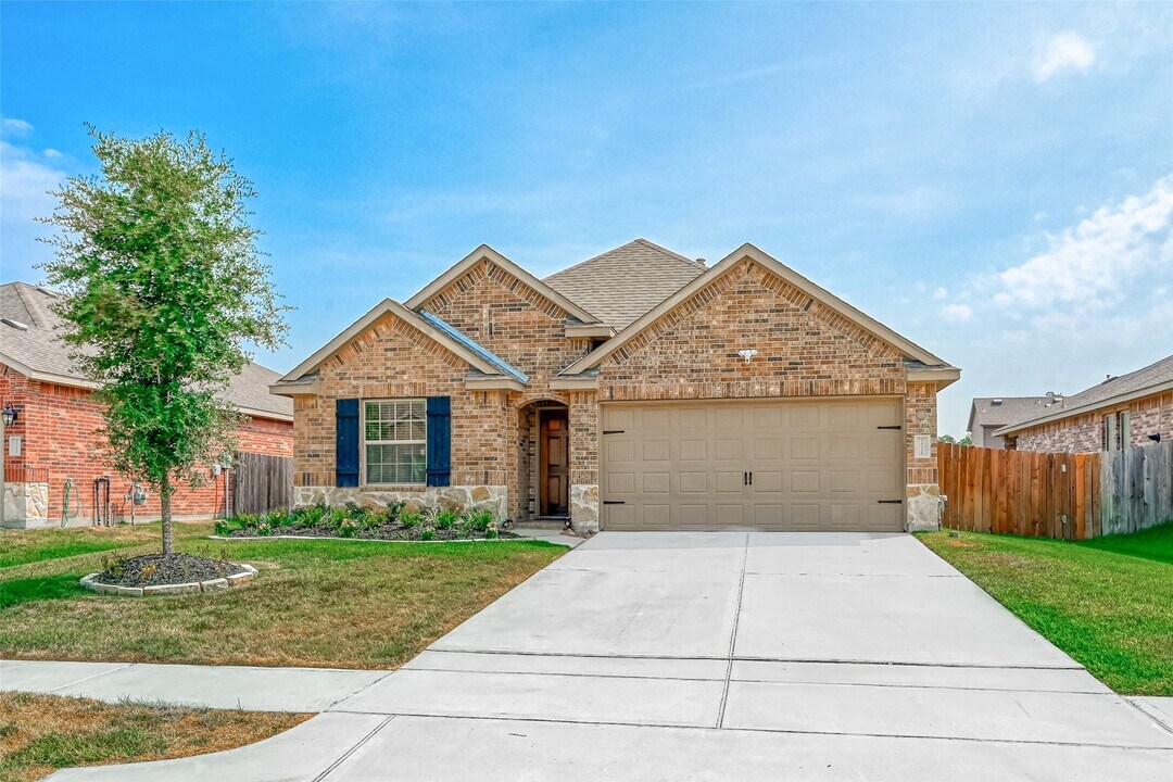 18118 Van Berkel Ln in Houston, TX - Building Photo