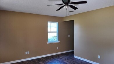 108 Gatewood Dr in Albany, GA - Foto de edificio - Building Photo
