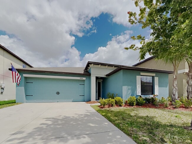 10034 Carloway Hills Dr in Wimauma, FL - Foto de edificio - Building Photo