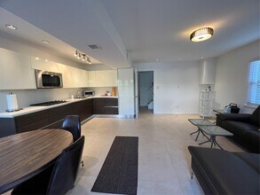 402 Beach 145th St in Queens, NY - Building Photo - Building Photo
