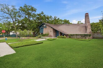 4603 Ivanhoe St in Houston, TX - Building Photo - Building Photo