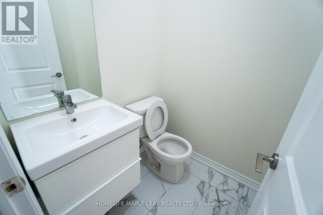 94 Golden Trail in Vaughan, ON - Building Photo - Building Photo